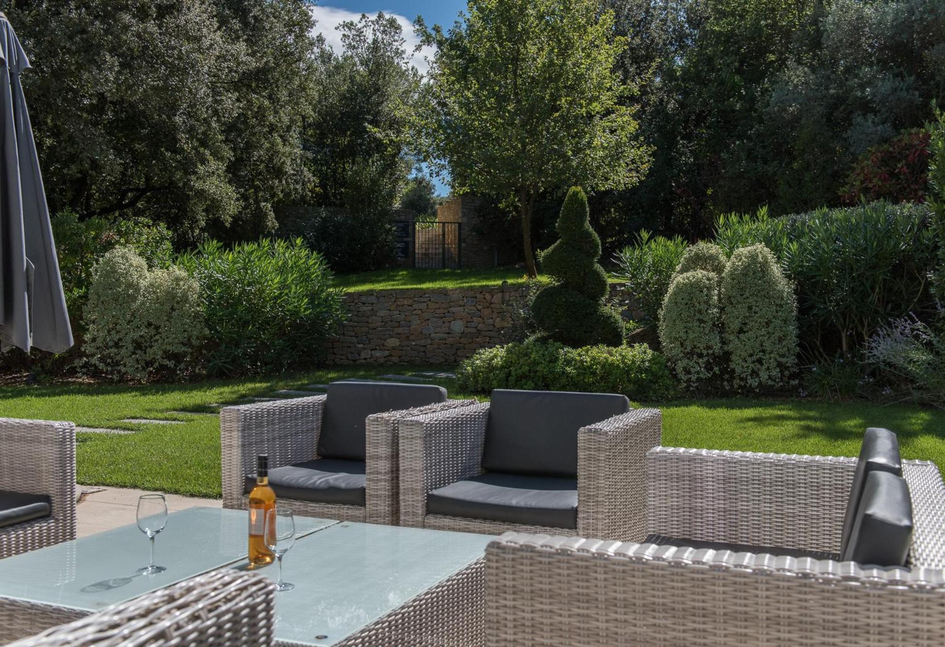 Bed and Breakfast Domaine Rampale Fuveau Exterior foto